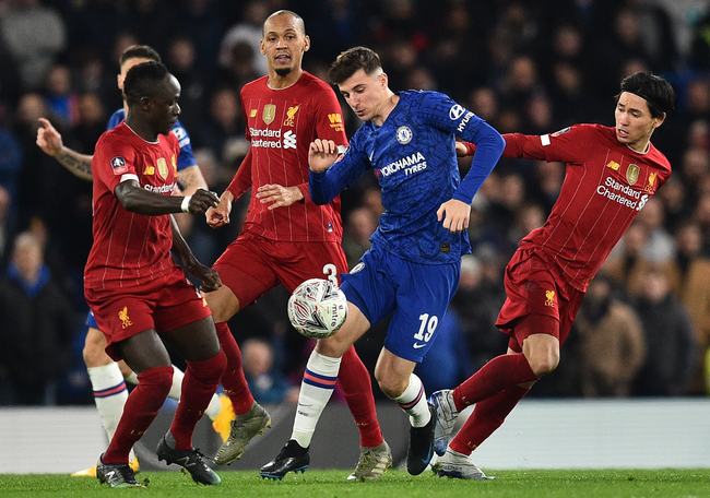 翻牌前弃牌是最高级的进攻（顶级进攻，从翻牌前的弃牌开始）