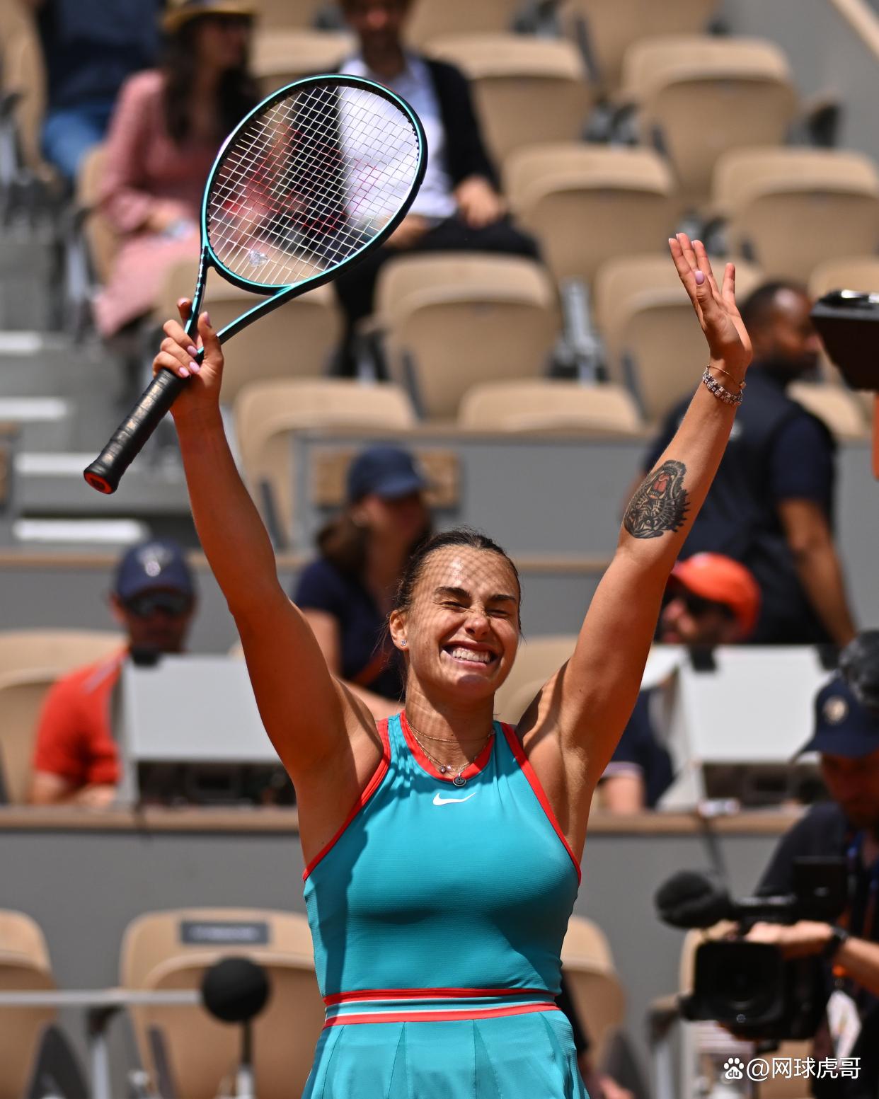 更是一种深 更是一种深